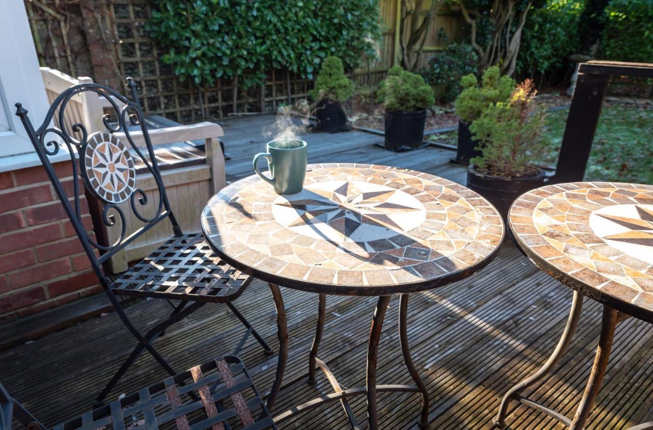 Cheerful 3-Bedroom Douglas House With Patio Southampton Exterior foto