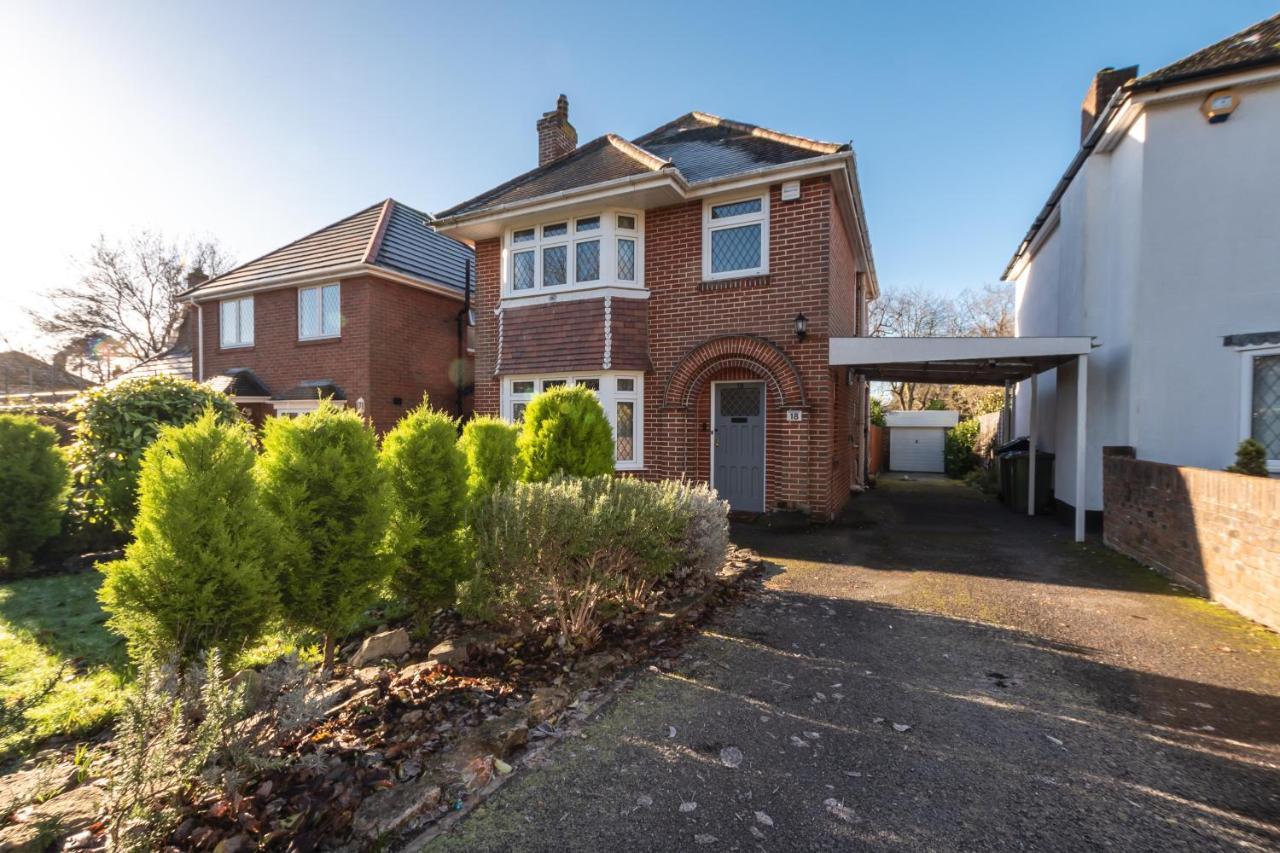 Cheerful 3-Bedroom Douglas House With Patio Southampton Exterior foto