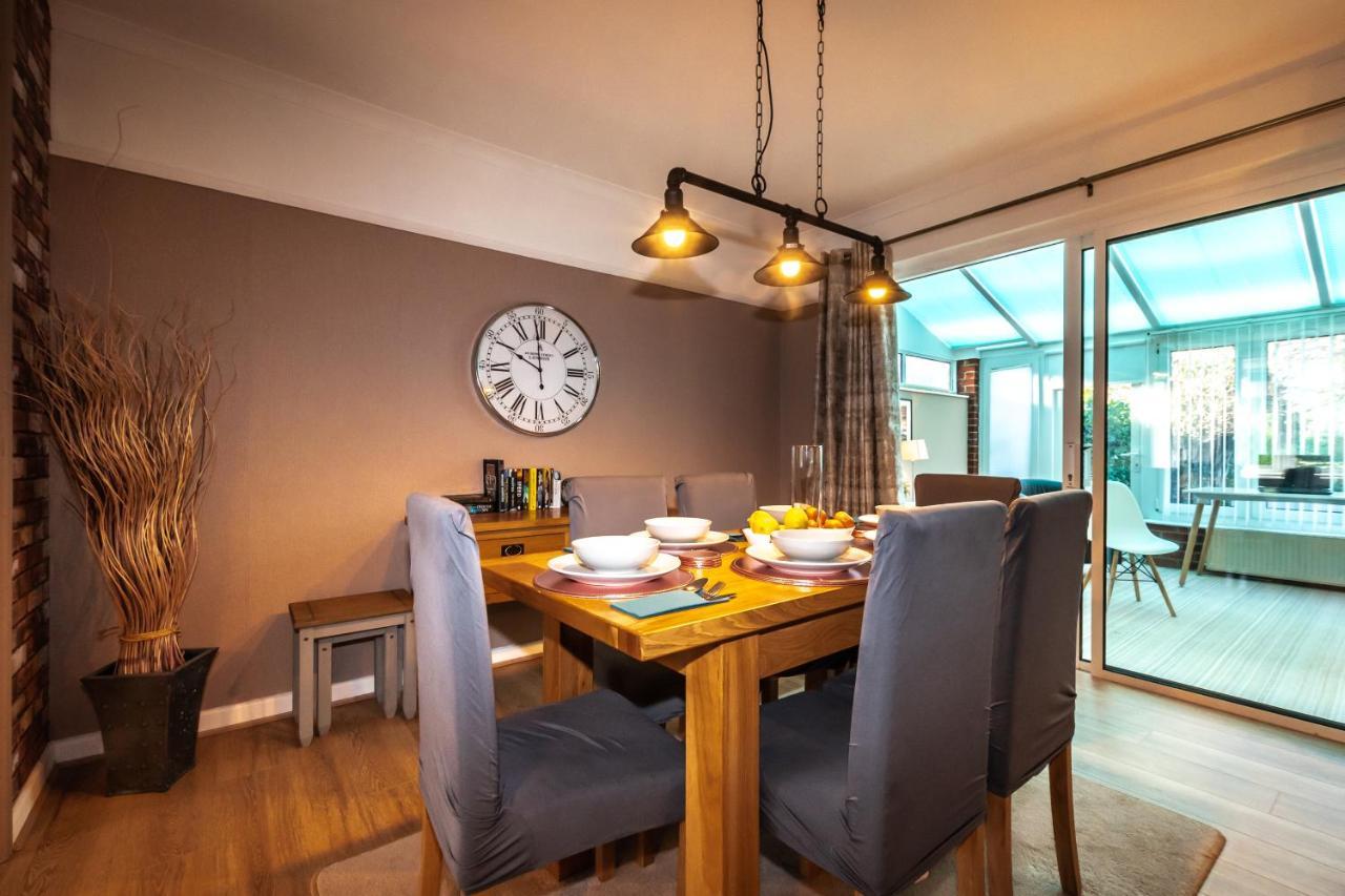 Cheerful 3-Bedroom Douglas House With Patio Southampton Exterior foto