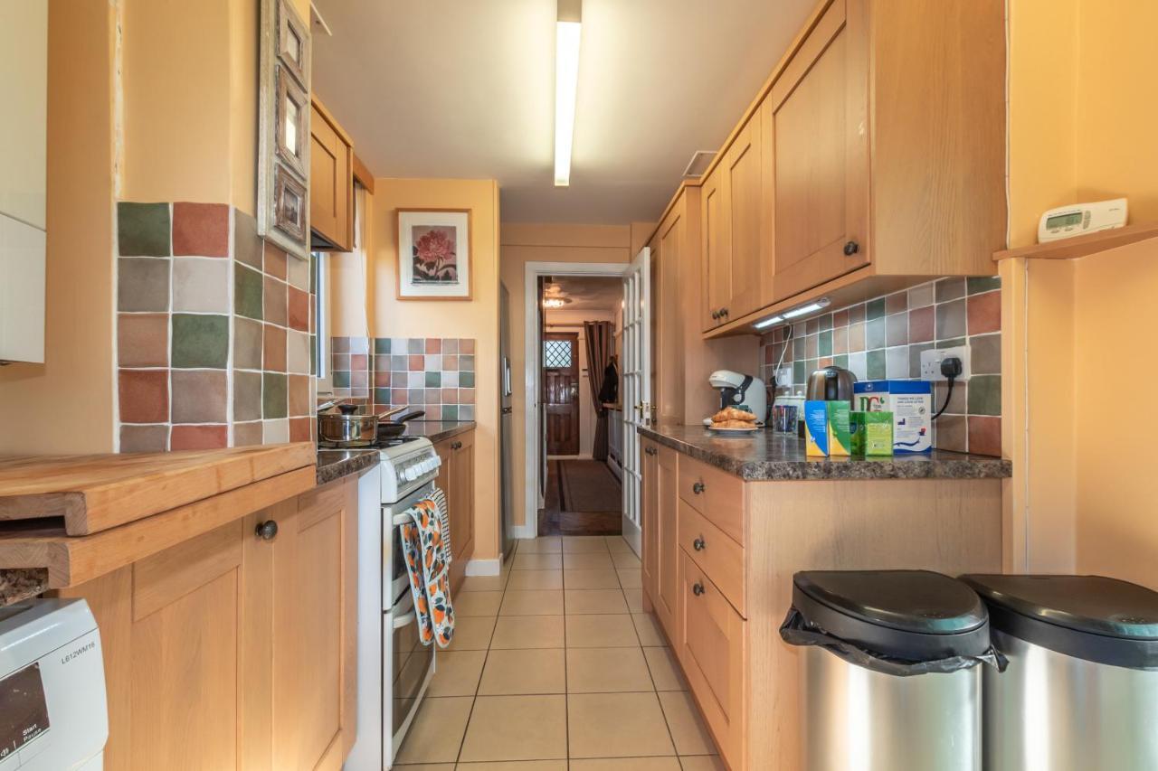 Cheerful 3-Bedroom Douglas House With Patio Southampton Exterior foto